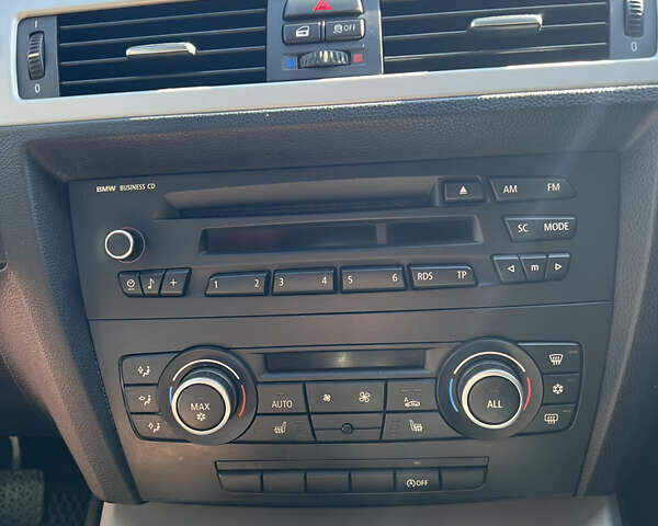 Черный БМВ 3 Серия, объемом двигателя 2 л и пробегом 279 тыс. км за 7650 $, фото 32 на Automoto.ua