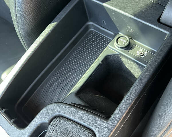 Черный БМВ 3 Серия, объемом двигателя 2 л и пробегом 279 тыс. км за 7650 $, фото 45 на Automoto.ua