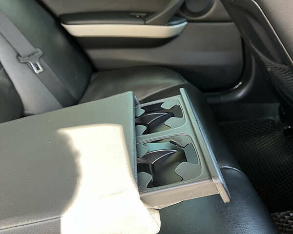 Черный БМВ 3 Серия, объемом двигателя 2 л и пробегом 279 тыс. км за 7650 $, фото 26 на Automoto.ua