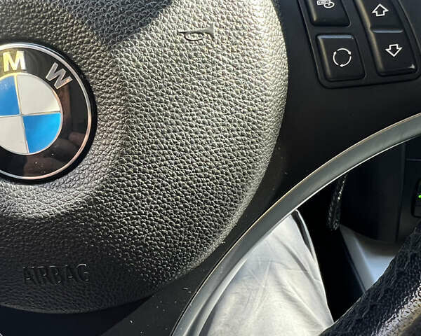 Черный БМВ 3 Серия, объемом двигателя 2 л и пробегом 279 тыс. км за 7650 $, фото 41 на Automoto.ua