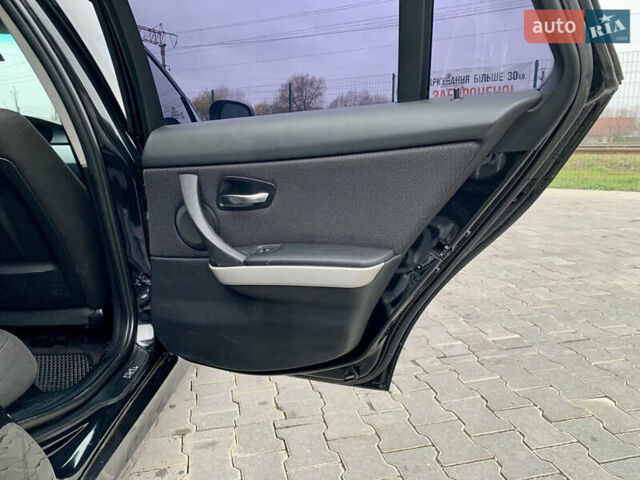 Черный БМВ 3 Серия, объемом двигателя 2 л и пробегом 318 тыс. км за 9300 $, фото 21 на Automoto.ua