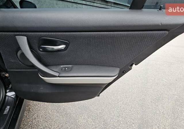 Черный БМВ 3 Серия, объемом двигателя 2 л и пробегом 380 тыс. км за 7999 $, фото 14 на Automoto.ua