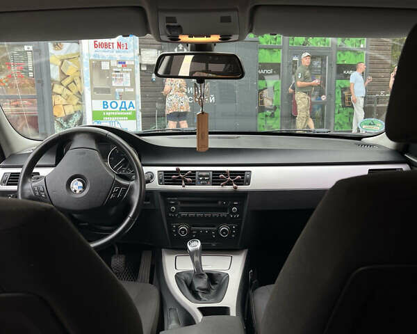 Черный БМВ 3 Серия, объемом двигателя 2 л и пробегом 298 тыс. км за 9450 $, фото 16 на Automoto.ua