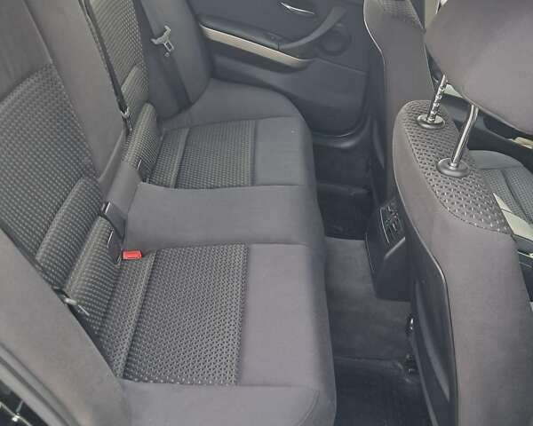 Черный БМВ 3 Серия, объемом двигателя 2 л и пробегом 195 тыс. км за 9300 $, фото 11 на Automoto.ua