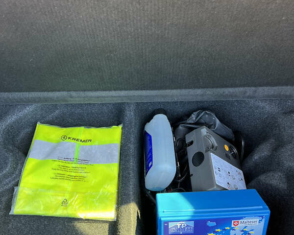 Черный БМВ 3 Серия, объемом двигателя 2 л и пробегом 279 тыс. км за 7650 $, фото 17 на Automoto.ua