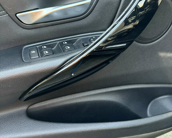 Черный БМВ 3 Серия, объемом двигателя 2 л и пробегом 330 тыс. км за 10999 $, фото 51 на Automoto.ua