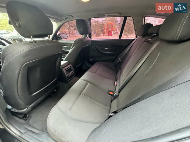 Черный БМВ 3 Серия, объемом двигателя 2 л и пробегом 330 тыс. км за 10999 $, фото 11 на Automoto.ua