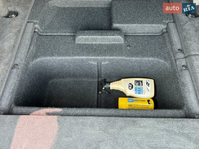 Черный БМВ 3 Серия, объемом двигателя 2 л и пробегом 330 тыс. км за 10999 $, фото 29 на Automoto.ua