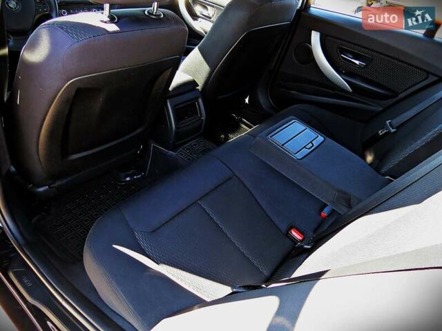 Чорний БМВ 3 Серія, об'ємом двигуна 2 л та пробігом 264 тис. км за 12700 $, фото 11 на Automoto.ua
