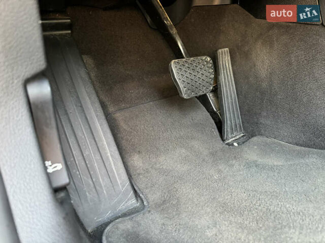 Черный БМВ 3 Серия, объемом двигателя 2 л и пробегом 330 тыс. км за 10999 $, фото 53 на Automoto.ua