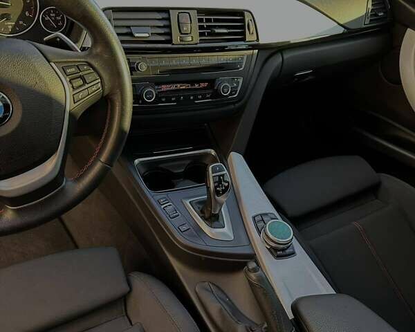 Чорний БМВ 3 Серія, об'ємом двигуна 3 л та пробігом 241 тис. км за 20500 $, фото 22 на Automoto.ua