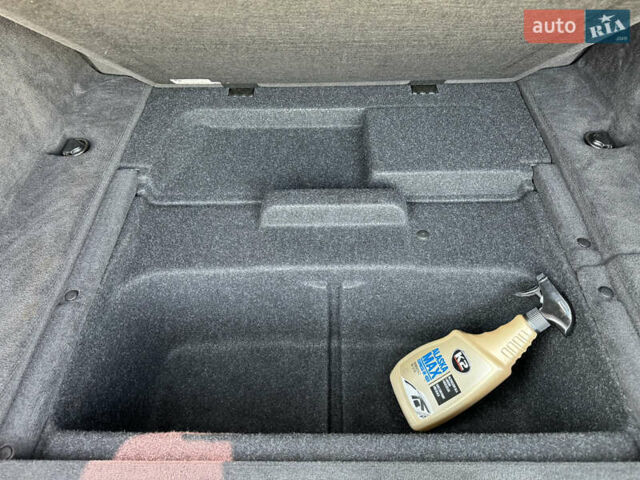 Черный БМВ 3 Серия, объемом двигателя 2 л и пробегом 330 тыс. км за 10999 $, фото 41 на Automoto.ua