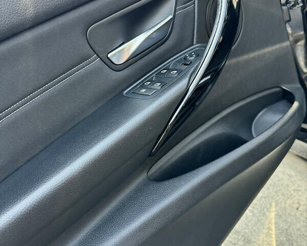 Черный БМВ 3 Серия, объемом двигателя 2 л и пробегом 330 тыс. км за 10999 $, фото 52 на Automoto.ua