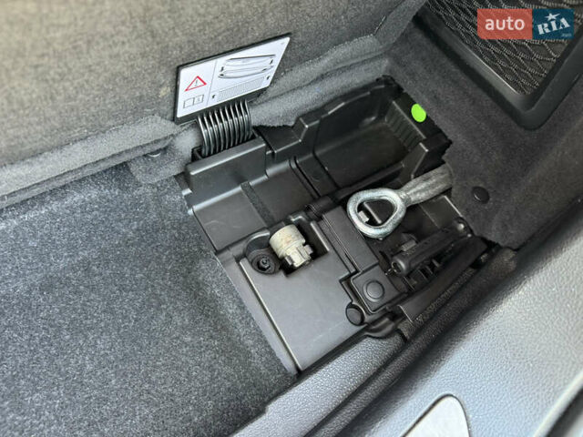 Черный БМВ 3 Серия, объемом двигателя 2 л и пробегом 330 тыс. км за 10999 $, фото 42 на Automoto.ua