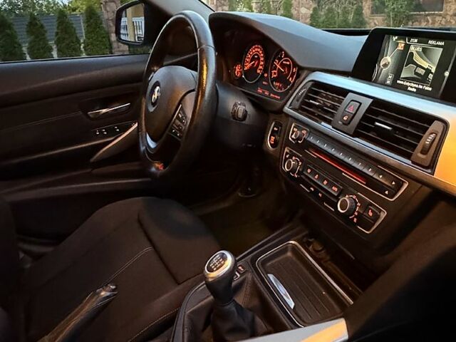 Черный БМВ 3 Серия, объемом двигателя 2 л и пробегом 240 тыс. км за 10200 $, фото 9 на Automoto.ua