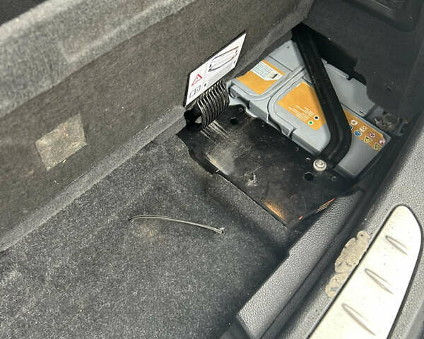 Чорний БМВ 3 Серія, об'ємом двигуна 2 л та пробігом 265 тис. км за 10000 $, фото 13 на Automoto.ua