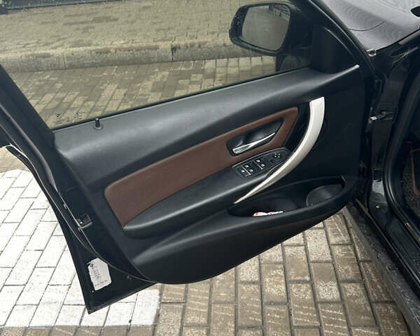 Чорний БМВ 3 Серія, об'ємом двигуна 2 л та пробігом 265 тис. км за 10000 $, фото 6 на Automoto.ua