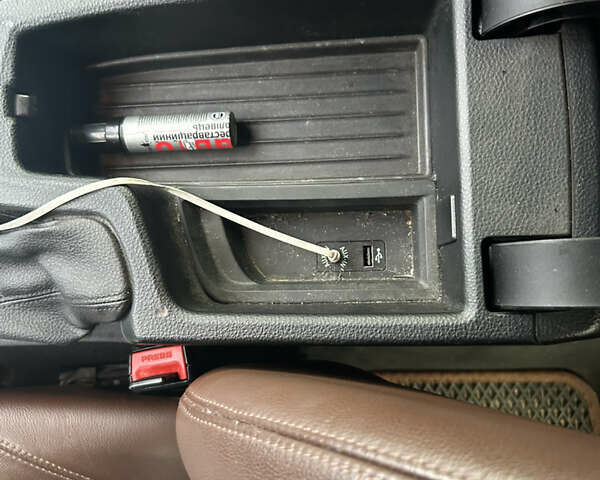 Чорний БМВ 3 Серія, об'ємом двигуна 2 л та пробігом 265 тис. км за 10000 $, фото 25 на Automoto.ua