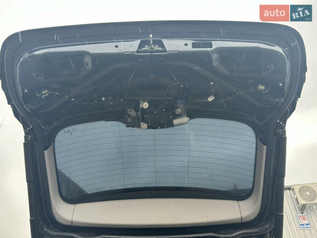 Чорний БМВ 3 Серія, об'ємом двигуна 2 л та пробігом 265 тис. км за 10000 $, фото 11 на Automoto.ua