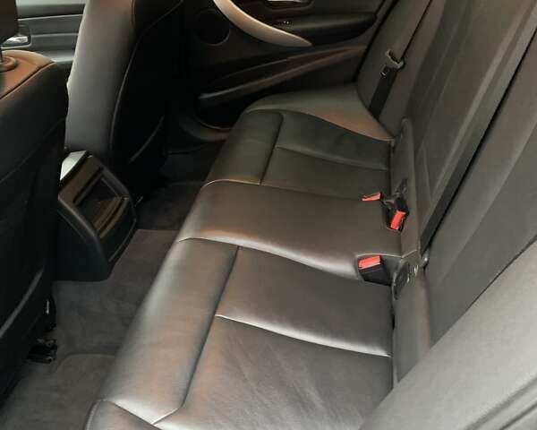 Чорний БМВ 3 Серія, об'ємом двигуна 2 л та пробігом 241 тис. км за 16250 $, фото 26 на Automoto.ua