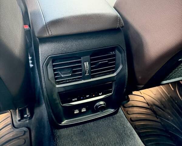 Чорний БМВ 3 Серія, об'ємом двигуна 2 л та пробігом 161 тис. км за 35600 $, фото 22 на Automoto.ua