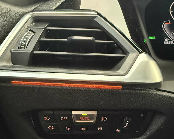 Чорний БМВ 3 Серія, об'ємом двигуна 2.99 л та пробігом 102 тис. км за 42500 $, фото 16 на Automoto.ua