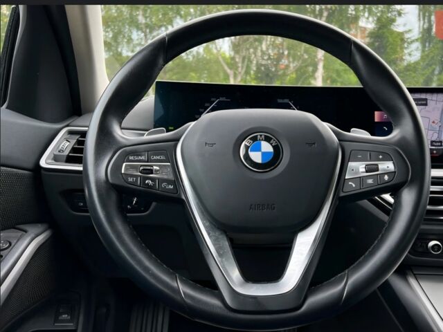 БМВ 3 Серия 2022 в Стрые на Automoto.ua Черный БМВ 3 Серия, объемом двигателя 2 л и пробегом 82 тыс. км за 32044 $, фото 11 на Automoto.ua