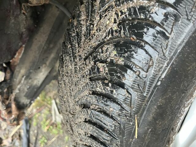 Фиолетовый БМВ 3 Серия, объемом двигателя 1.6 л и пробегом 200 тыс. км за 750 $, фото 6 на Automoto.ua