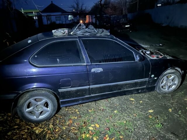 Фиолетовый БМВ 3 Серия, объемом двигателя 1.6 л и пробегом 445 тыс. км за 750 $, фото 3 на Automoto.ua