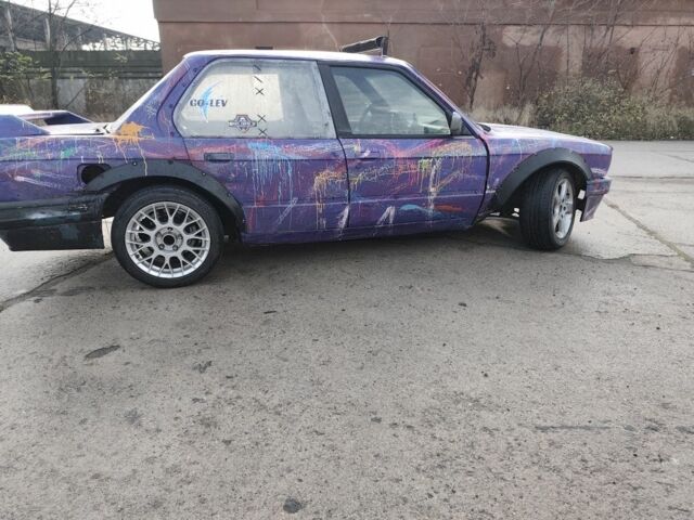 Фиолетовый БМВ 3 Серия, объемом двигателя 1.8 л и пробегом 200 тыс. км за 4300 $, фото 5 на Automoto.ua