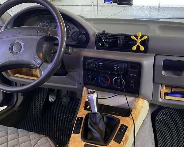Фиолетовый БМВ 3 Серия, объемом двигателя 1.8 л и пробегом 320 тыс. км за 2500 $, фото 13 на Automoto.ua