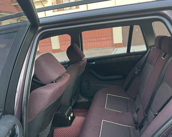 Фиолетовый БМВ 3 Серия, объемом двигателя 2 л и пробегом 400 тыс. км за 4600 $, фото 13 на Automoto.ua