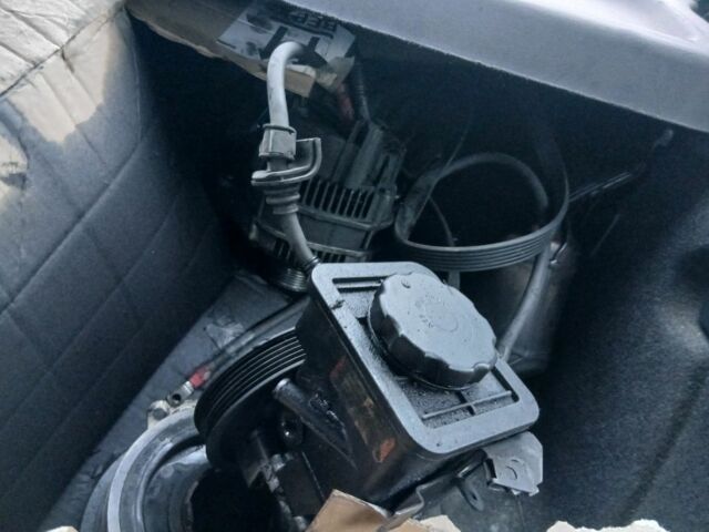 Коричневый БМВ 3 Серия, объемом двигателя 2 л и пробегом 260 тыс. км за 100 $, фото 6 на Automoto.ua