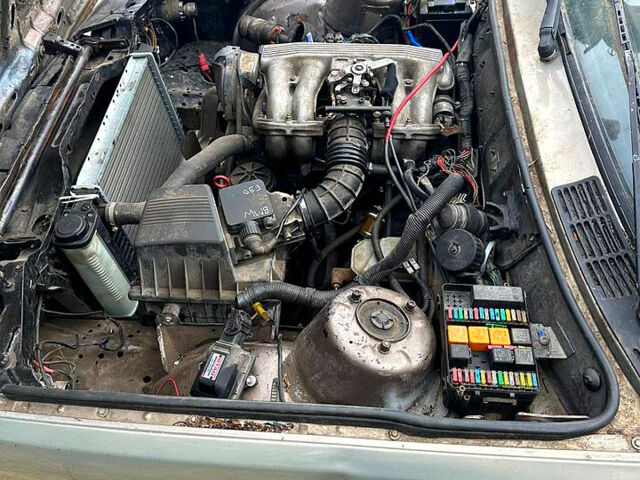 Коричневый БМВ 3 Серия, объемом двигателя 2 л и пробегом 200 тыс. км за 1300 $, фото 4 на Automoto.ua