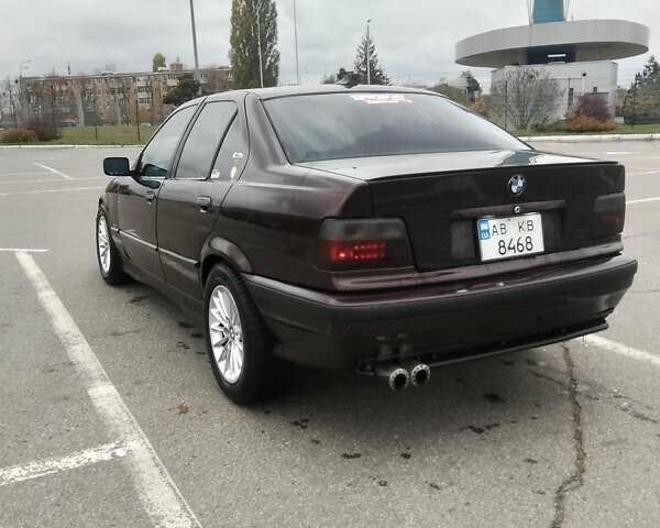 Коричневый БМВ 3 Серия, объемом двигателя 1.8 л и пробегом 333 тыс. км за 3000 $, фото 4 на Automoto.ua