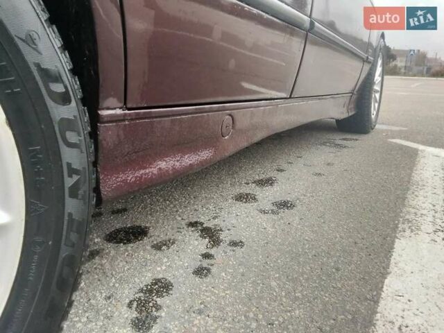 Коричневый БМВ 3 Серия, объемом двигателя 1.8 л и пробегом 333 тыс. км за 3000 $, фото 9 на Automoto.ua