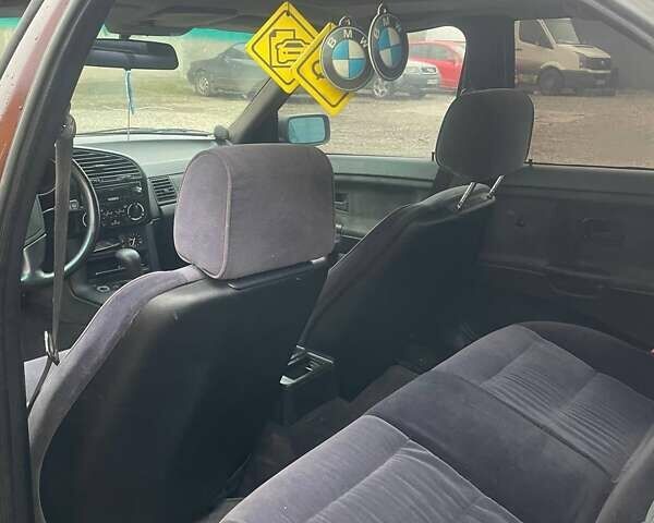 Коричневый БМВ 3 Серия, объемом двигателя 1.8 л и пробегом 300 тыс. км за 3200 $, фото 6 на Automoto.ua