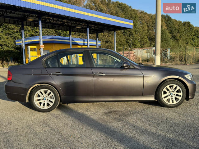 Коричневий БМВ 3 Серія, об'ємом двигуна 2 л та пробігом 265 тис. км за 6900 $, фото 4 на Automoto.ua