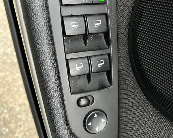 Коричневий БМВ 3 Серія, об'ємом двигуна 2 л та пробігом 280 тис. км за 9290 $, фото 15 на Automoto.ua