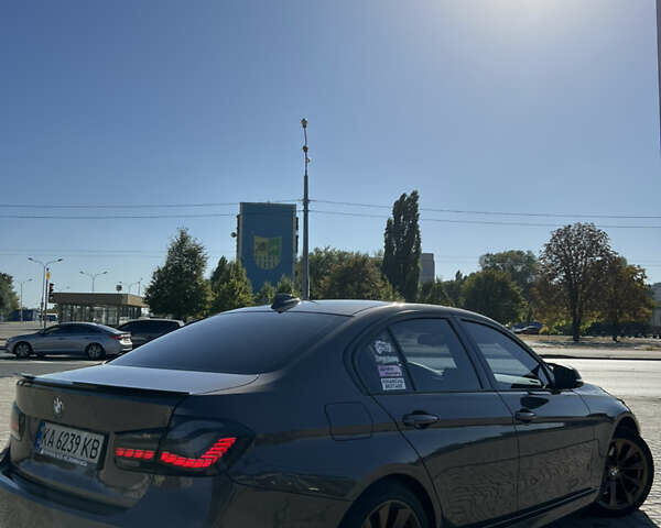 Коричневый БМВ 3 Серия, объемом двигателя 2 л и пробегом 140 тыс. км за 15000 $, фото 5 на Automoto.ua