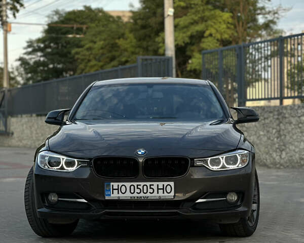 Коричневый БМВ 3 Серия, объемом двигателя 2 л и пробегом 270 тыс. км за 15555 $, фото 4 на Automoto.ua