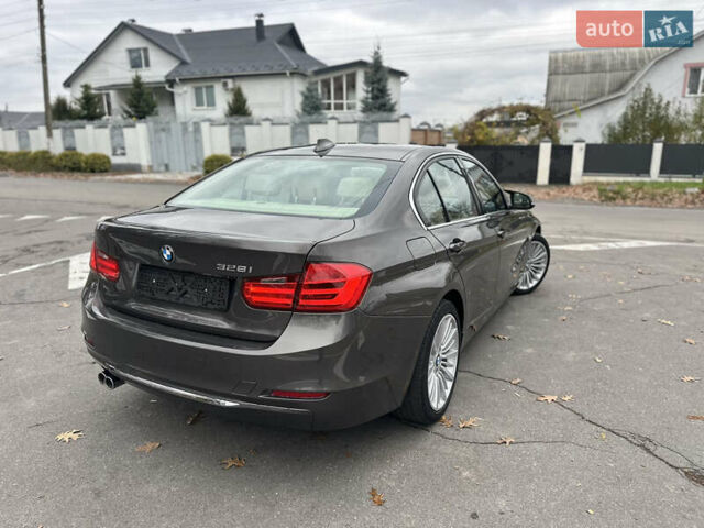 Коричневий БМВ 3 Серія, об'ємом двигуна 2 л та пробігом 120 тис. км за 12999 $, фото 12 на Automoto.ua