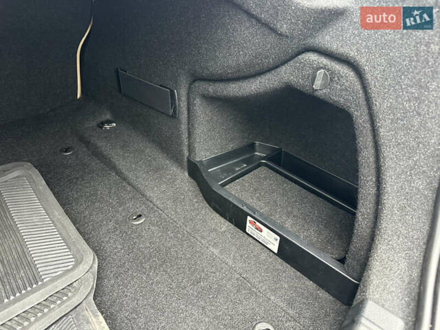 Коричневий БМВ 3 Серія, об'ємом двигуна 2 л та пробігом 120 тис. км за 12999 $, фото 41 на Automoto.ua