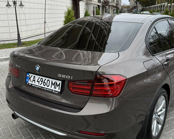 Коричневый БМВ 3 Серия, объемом двигателя 2 л и пробегом 95 тыс. км за 17500 $, фото 5 на Automoto.ua