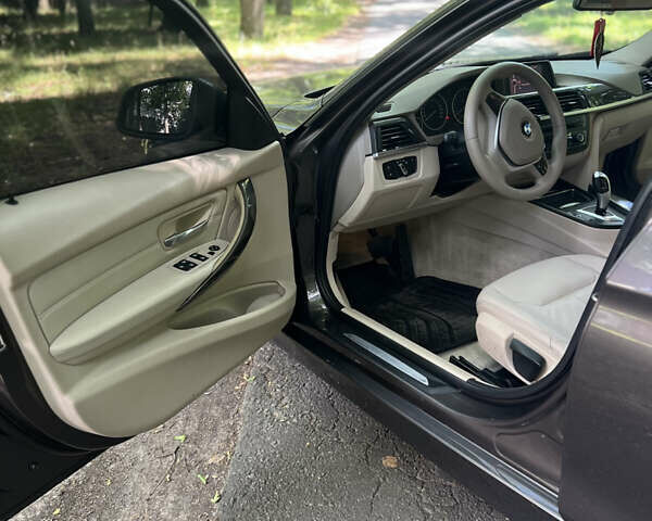 Коричневый БМВ 3 Серия, объемом двигателя 2 л и пробегом 184 тыс. км за 10999 $, фото 10 на Automoto.ua