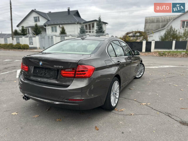 Коричневий БМВ 3 Серія, об'ємом двигуна 2 л та пробігом 120 тис. км за 12999 $, фото 8 на Automoto.ua