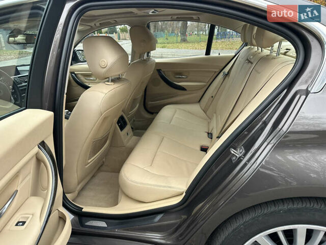 Коричневий БМВ 3 Серія, об'ємом двигуна 2 л та пробігом 120 тис. км за 12999 $, фото 34 на Automoto.ua