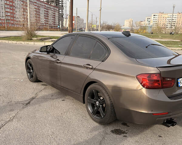 Коричневый БМВ 3 Серия, объемом двигателя 2 л и пробегом 258 тыс. км за 12200 $, фото 9 на Automoto.ua