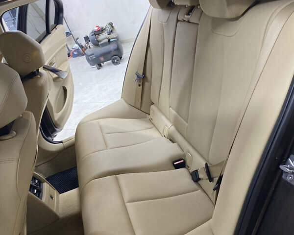 БМВ 3 Серия 2014 в Днепре (Днепропетровске) на Automoto.ua Коричневый БМВ 3 Серия, объемом двигателя 2 л и пробегом 177 тыс. км за 14500 $, фото 10 на Automoto.ua