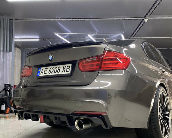 БМВ 3 Серия 2014 в Днепре (Днепропетровске) на Automoto.ua Коричневый БМВ 3 Серия, объемом двигателя 2 л и пробегом 177 тыс. км за 14500 $, фото 15 на Automoto.ua